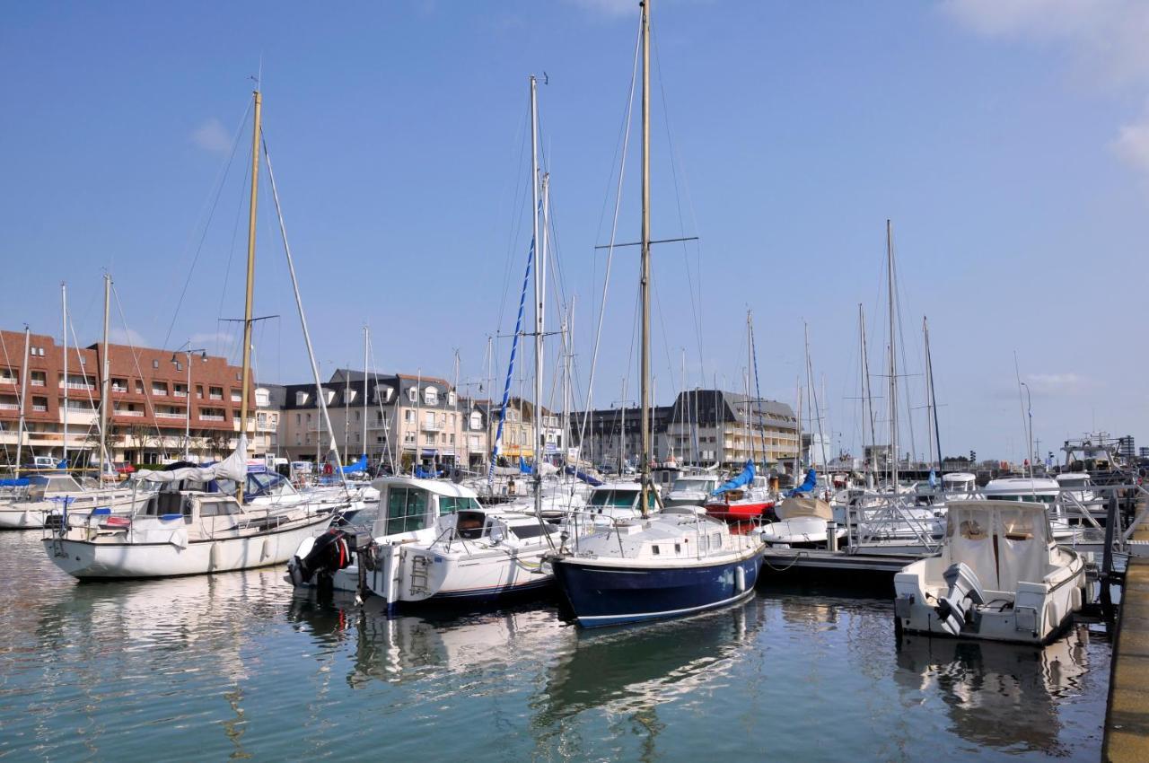 Appt Lumineux - Avec Balcon A 400M De La Plage Courseulles-sur-Mer Exterior photo